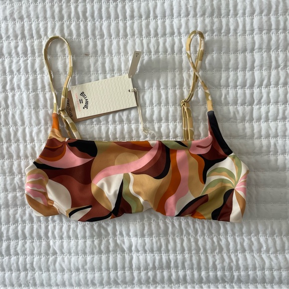 Billabong Other - NWT Billabong Reversible Bikini Top